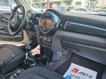 MINI One D - 3