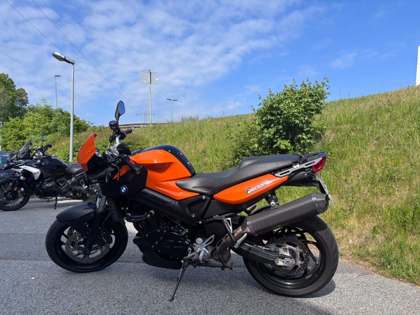 Fahrzeugabbildung BMW F 800 R, Sportauspuff AC-Schnitzer, Heckumbau,