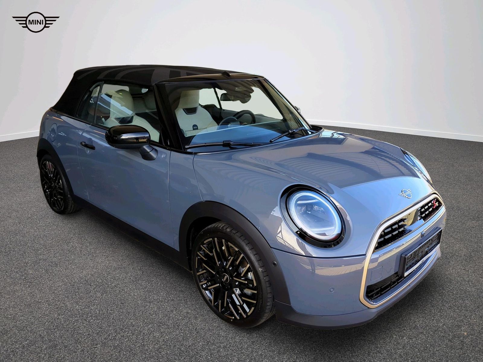MINI Cooper S Cabrio - Bild 2