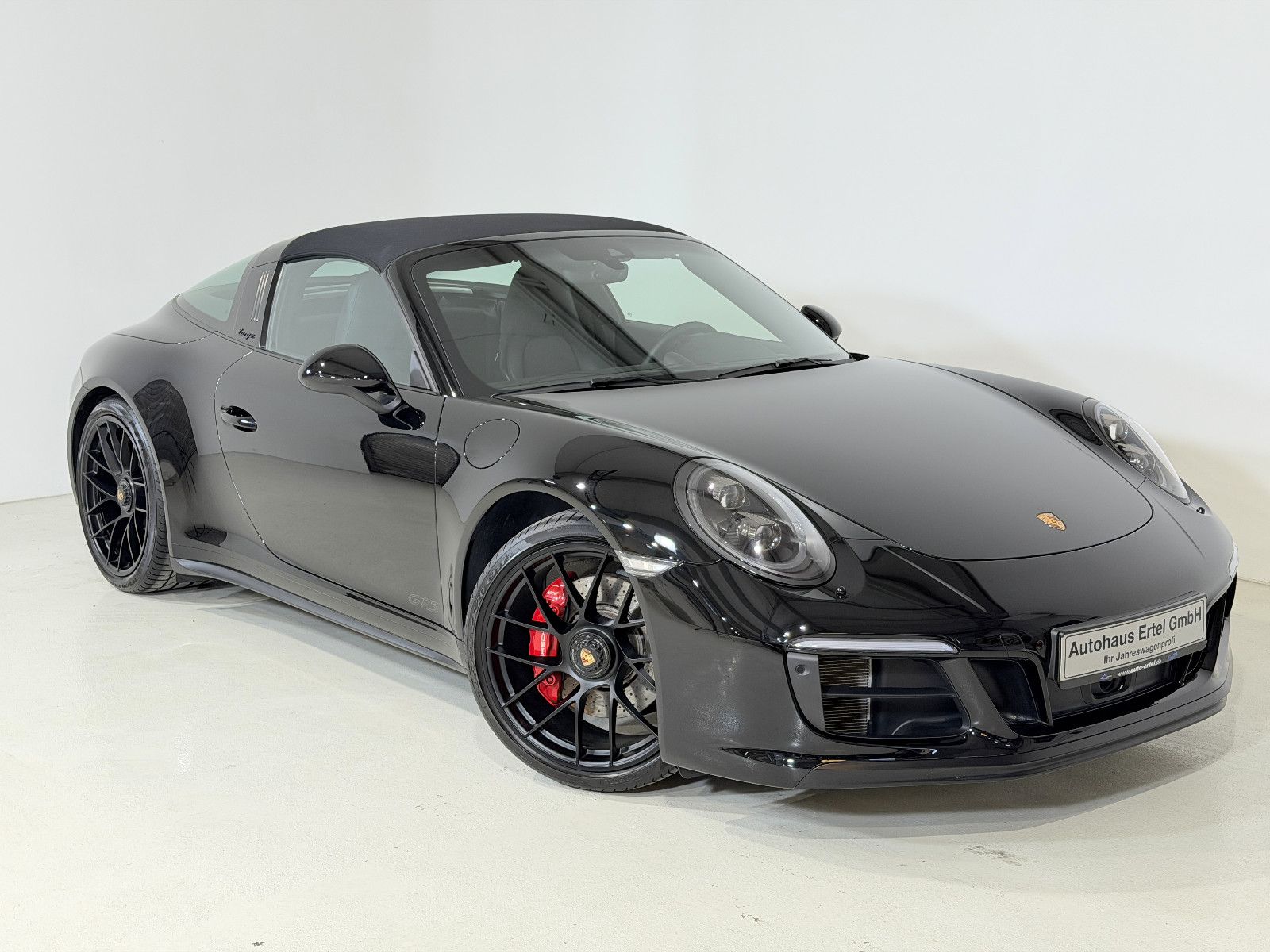 PORSCHE 991.2 Targa 4 GTS Traumhafter TOP-Zustand