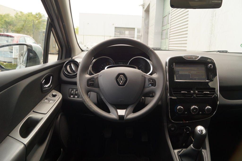 Renault Clio 2014 — фото 10