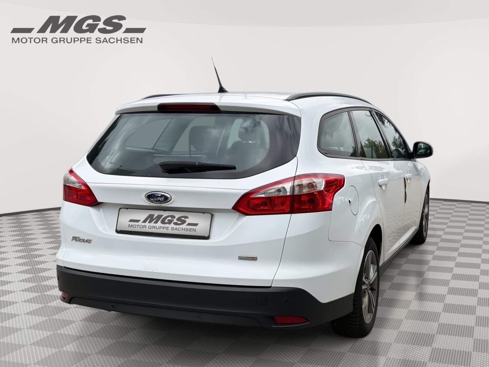 Ford Focus 2013 — photo 9