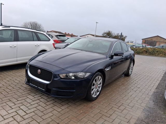 Jaguar XE Pure