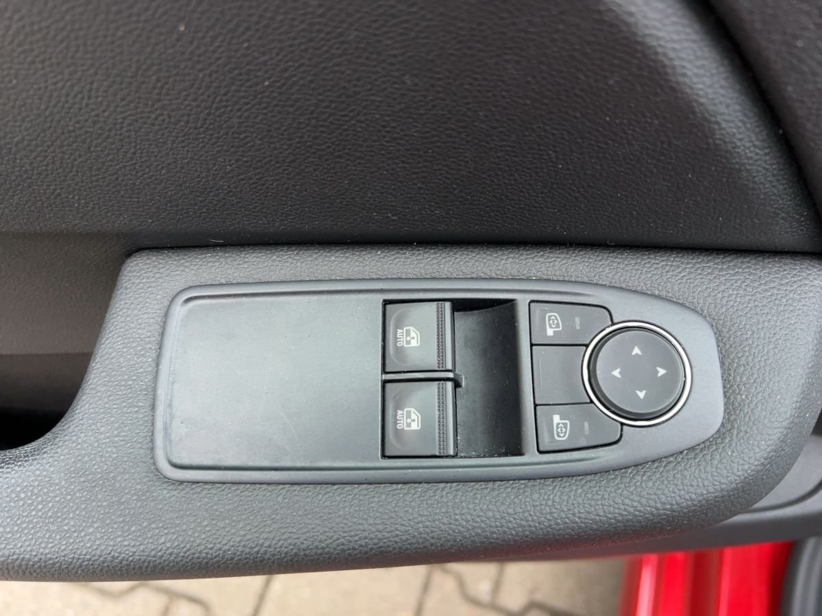 Renault Clio - Bild 17