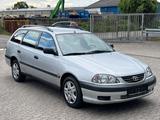 Toyota Avensis 1.6 110PS 2.Hand & nur 104tkm TÜV+ÖL NEU - Toyota aus 2001