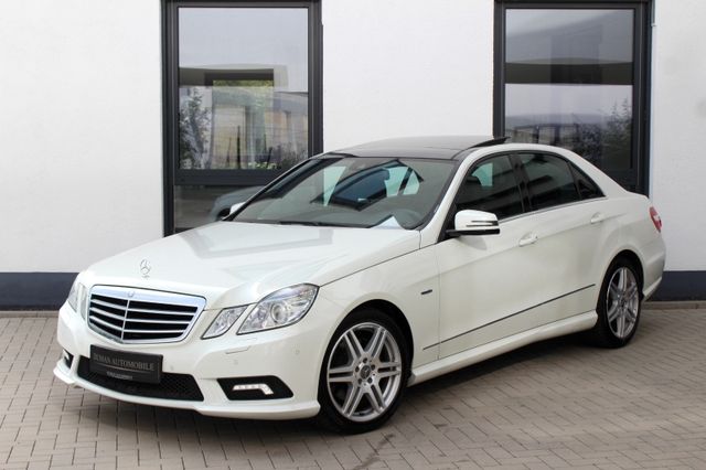 Mercedes-Benz E 220 CDI 6-GANG **AMG-PAKET PANO LEDER NAVI!**