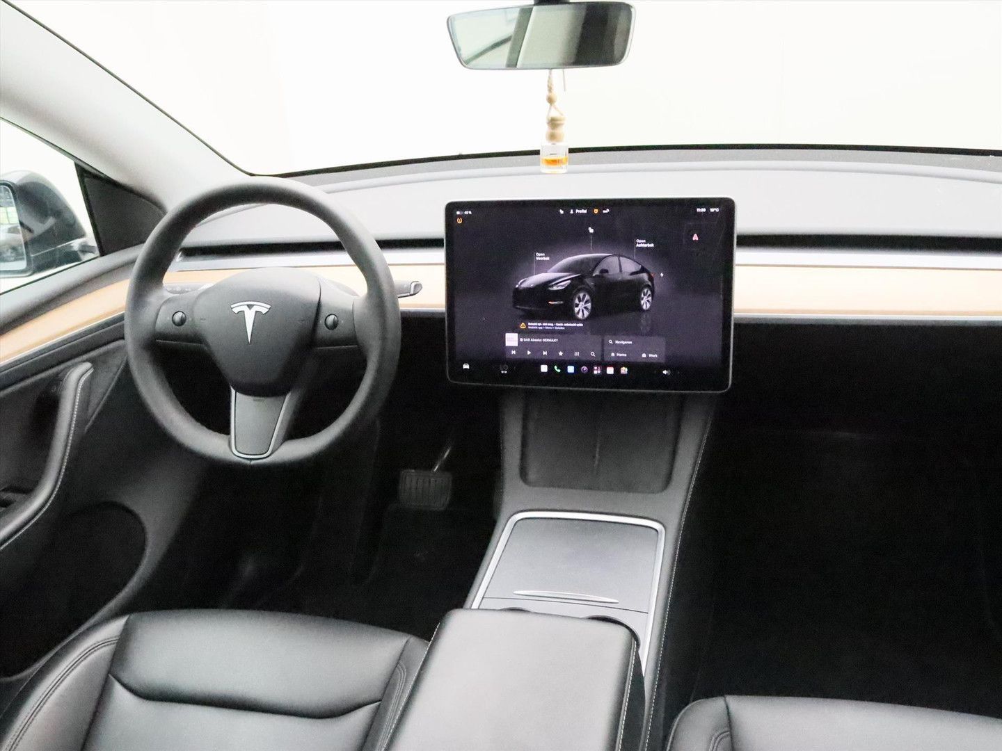 Tesla Model Y Long Range AWD 75kWh 351pk 93.4% SoH [ A imagem 2