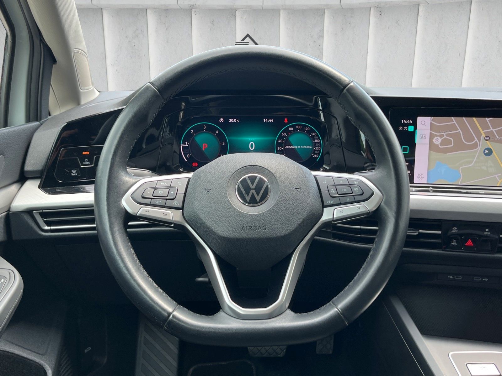 Fahrzeugabbildung Volkswagen VIII*DSG*LED*SHZ*NAVI*ViCo*PDC**