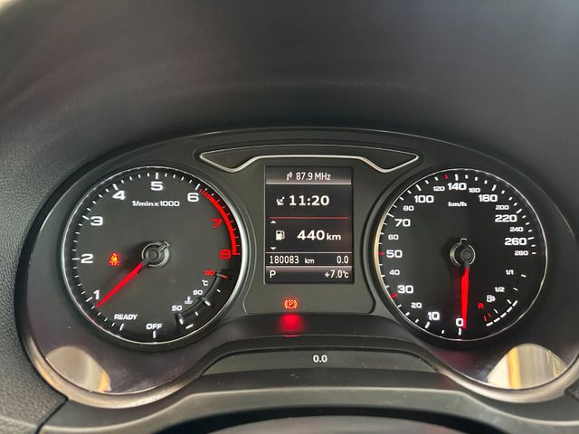 MYAUTOCENTER – Gebraucht- und Jahreswagen mit Werkstattservice in Pfaffenhofen Audi A3 Sportback ultra *BiXenon*Klima*Navi*