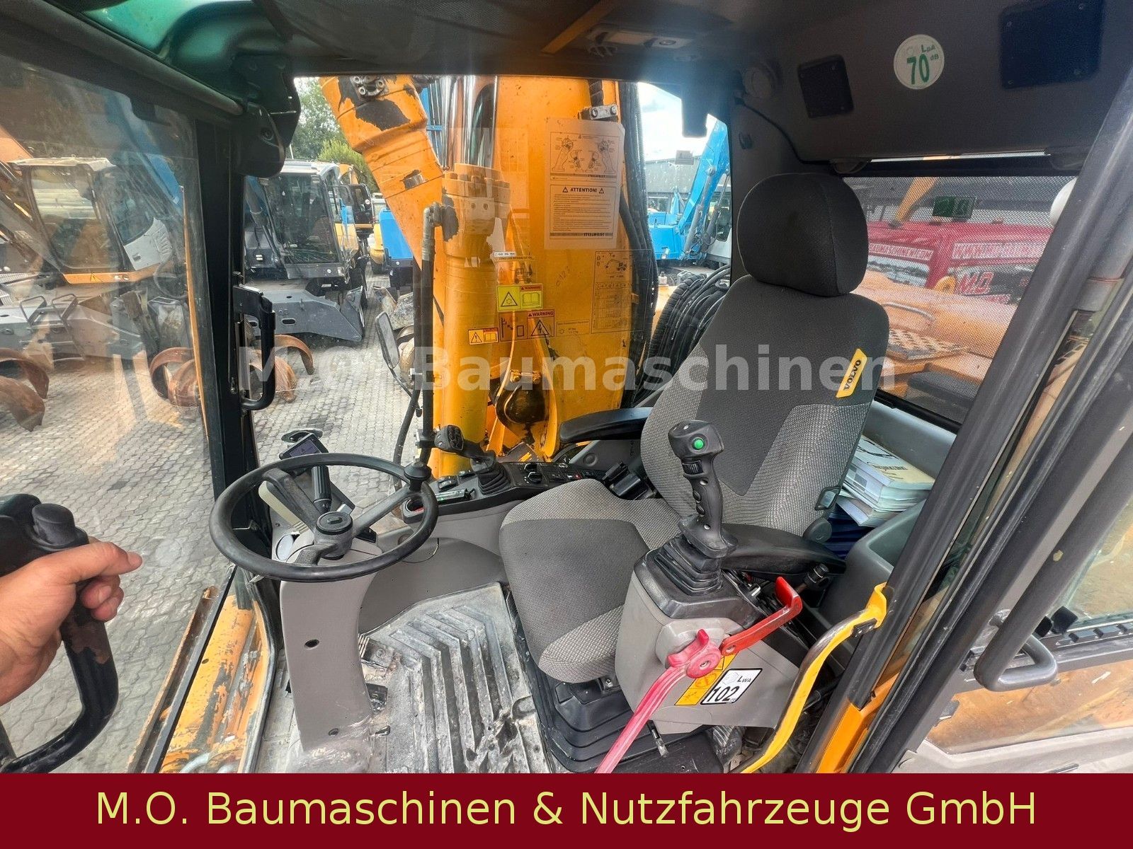 Fahrzeugabbildung Volvo EW 180 C  / SW / Hammerleitung/