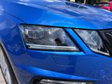 Skoda Octavia Combi RS Challenge - Skoda: Blau