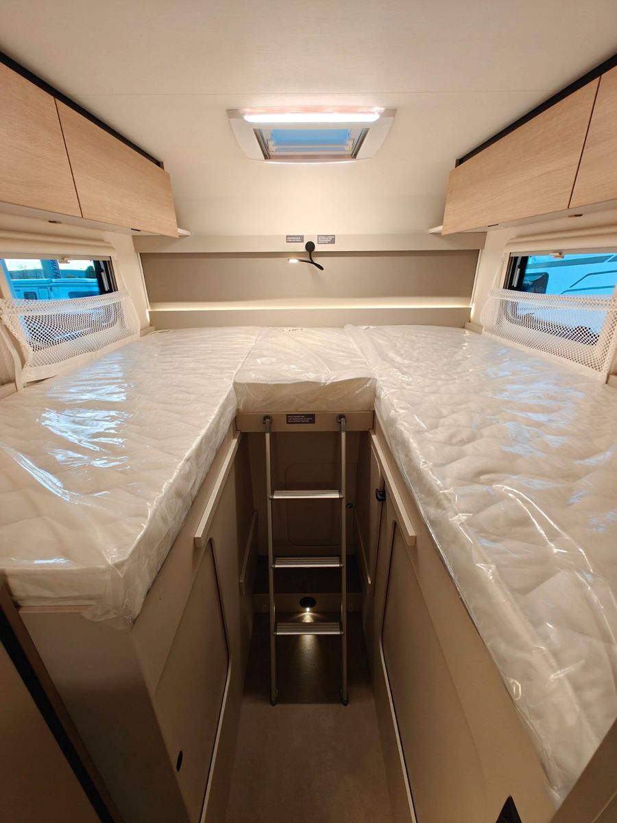 Fahrzeugabbildung LMC Tracer V 670 - Tracer Van Paket, 140PS, MJ2026 -