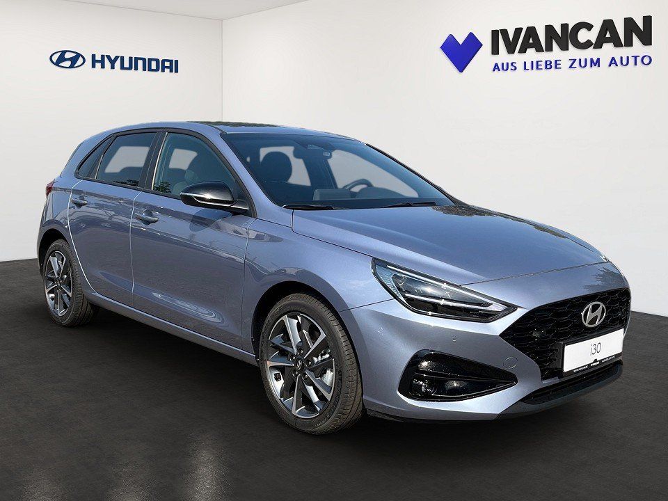 Fahrzeugabbildung Hyundai i30 1.0T 100PS DCT ADVANTAGE