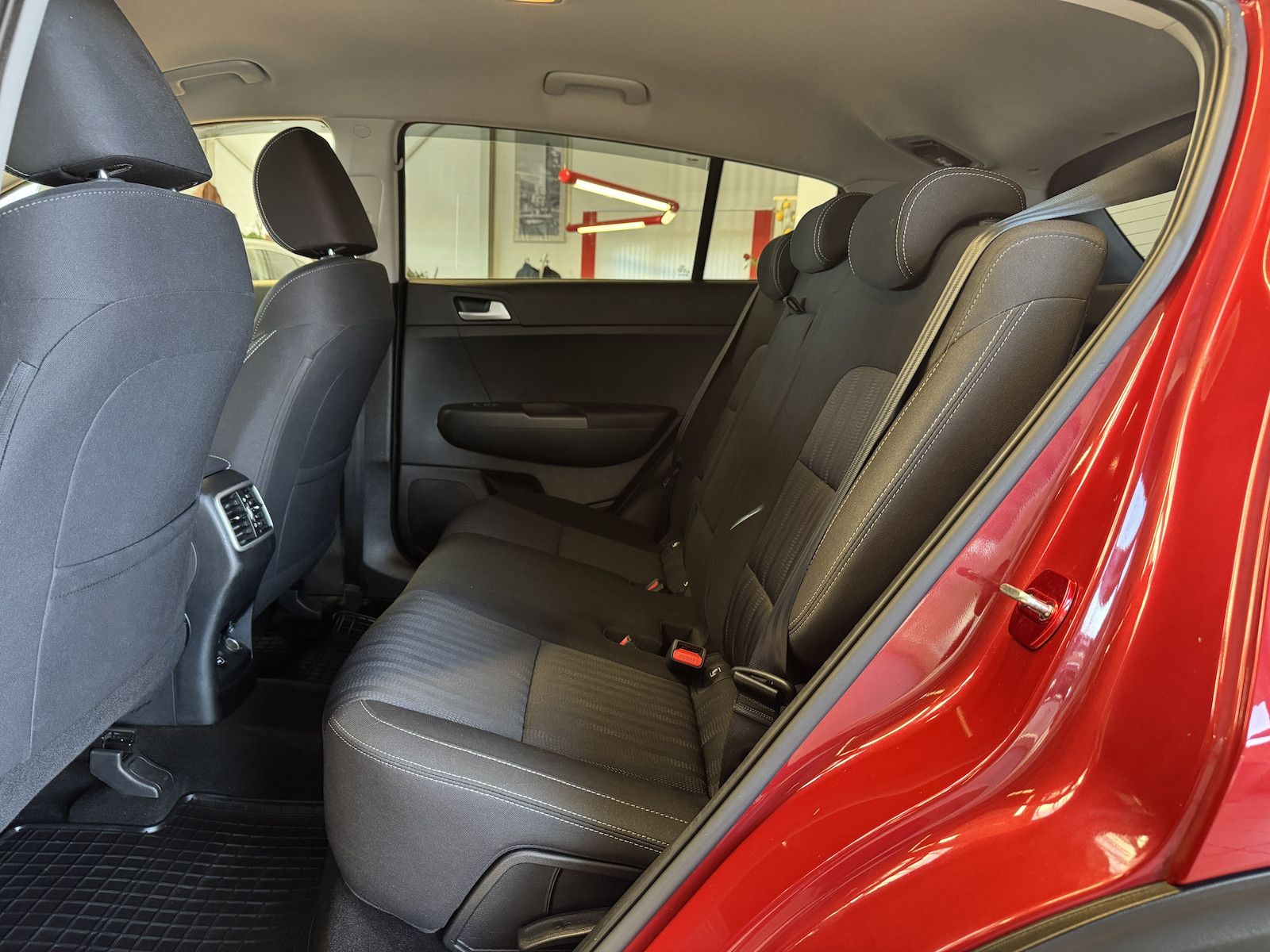 Fahrzeugabbildung Kia Sportage GT-Line 4WD/Navi/DAB/Cam/Carplay/Ahl