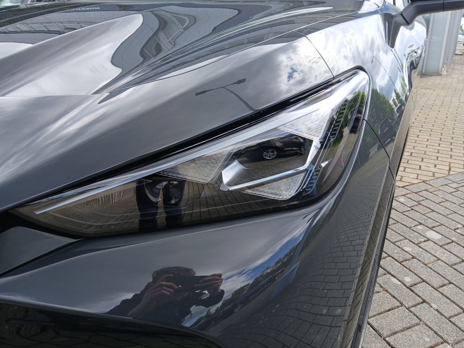 Fahrzeugabbildung CUPRA Tavascan VZ 4Drive BelowZero
