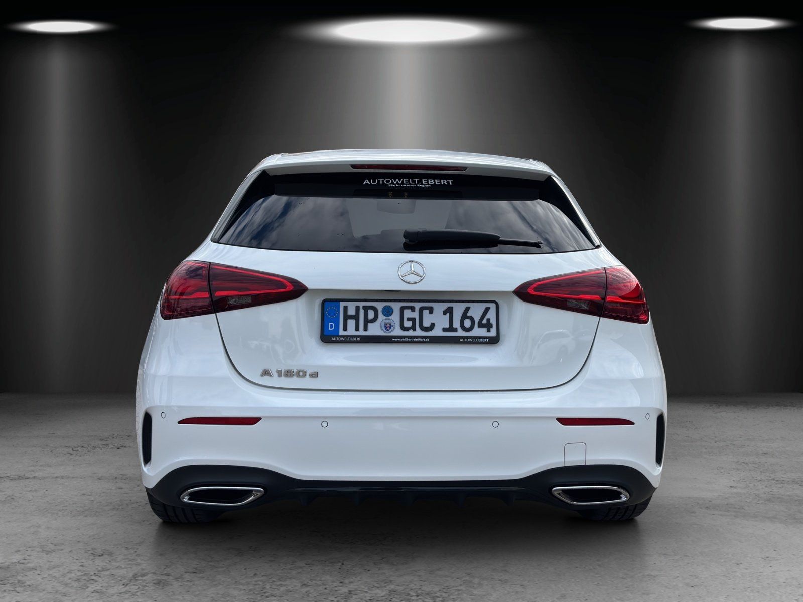 Fahrzeugabbildung Mercedes-Benz A 180 d AMG Distro KeyGO NIGHT Kamera LED