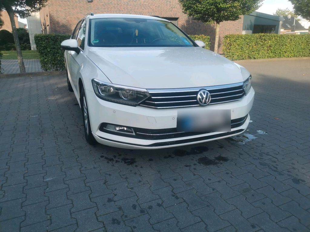 Image of Volkswagen Passat
