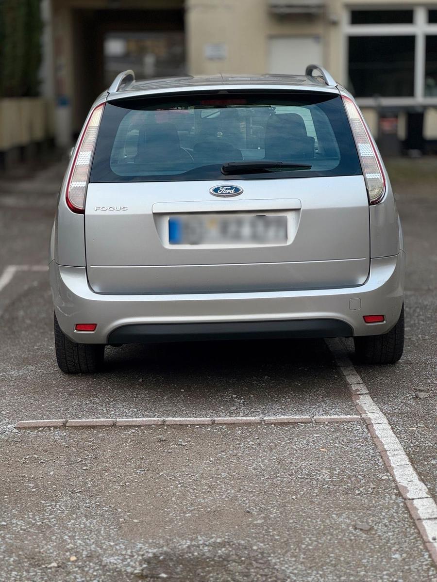 Ford Focus 2010 — photo 5