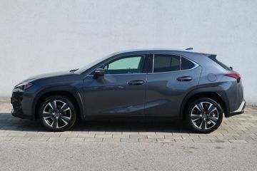 Lexus UX - 4