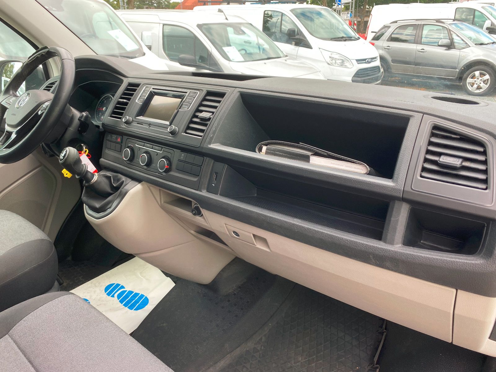 Fahrzeugabbildung Volkswagen T6 Transporter Kasten Hochdach lang,AHK