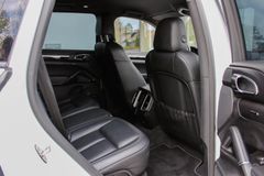 PORSCHE Cayenne S Diesel/ LUFTFAHR. PASM / PDLS+/ BOSE PORSCHE Cayenne S Diesel/ LUFTFAHR. PASM / PDLS+/ BOSE