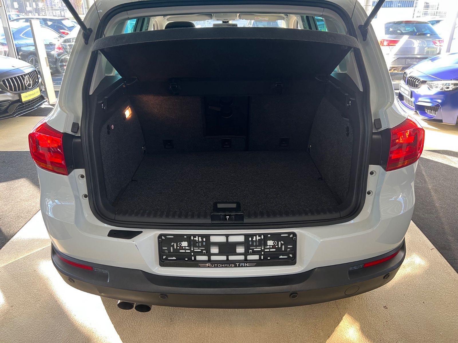 Fahrzeugabbildung Volkswagen Tiguan Cup Sport & Style DSG