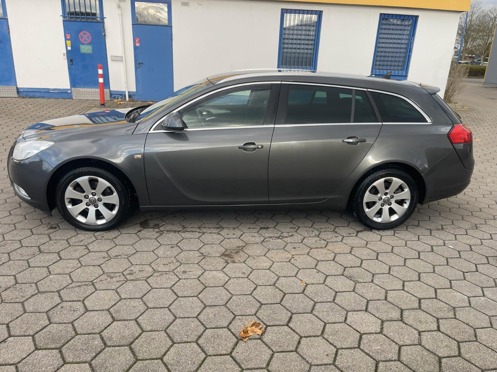 Opel Insignia 2011 — двигун 1.956 cm³, 160 HP (118kW)