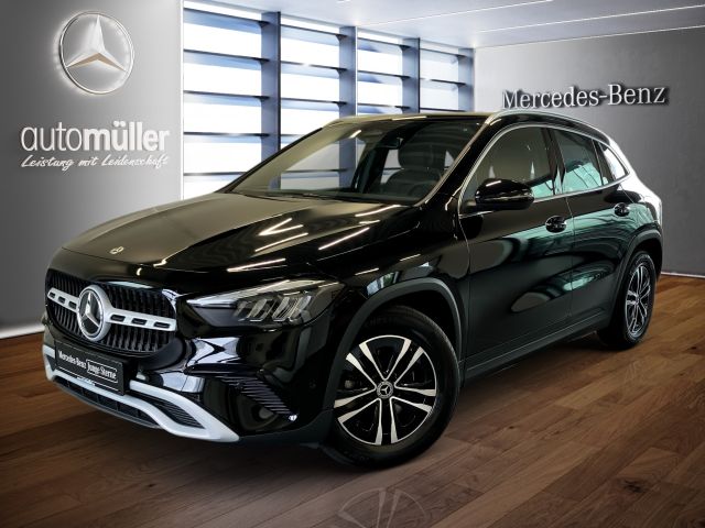 MERCEDES-BENZ GLA 200 LENKRADHEIZ+KAMERA+LED+