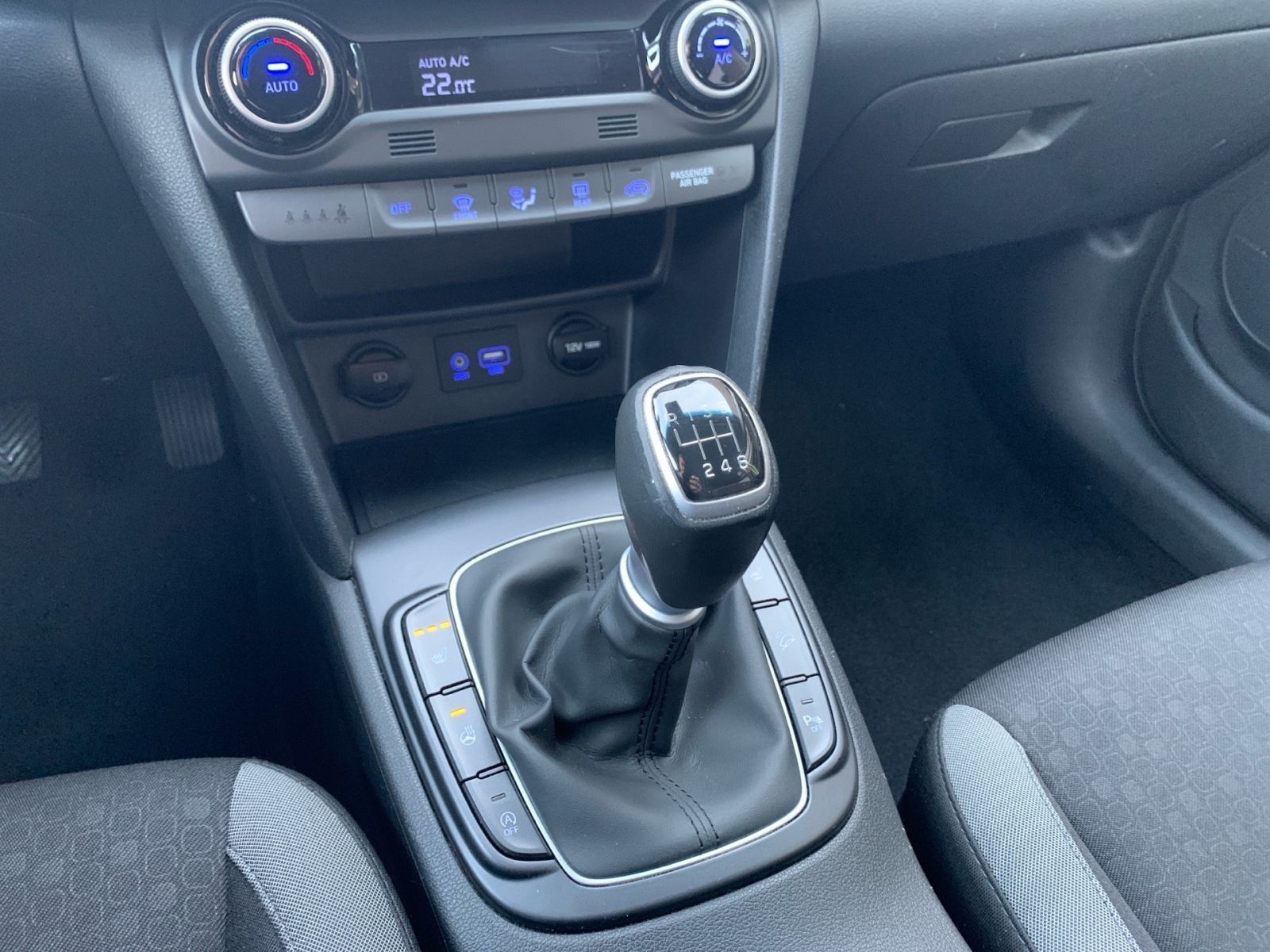 Fahrzeugabbildung Hyundai KONA 1.0 T-GDI YES! Navi Kamera