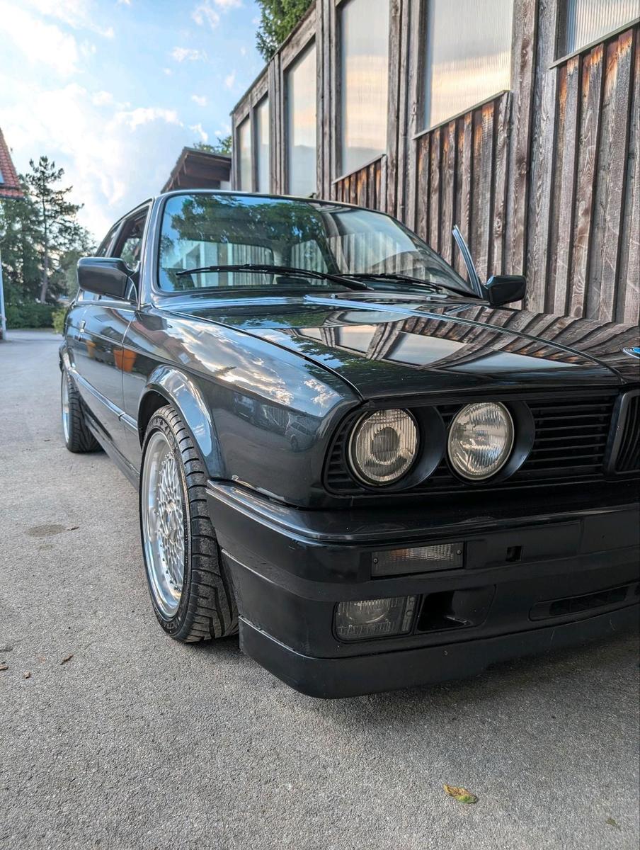 BMW 325
