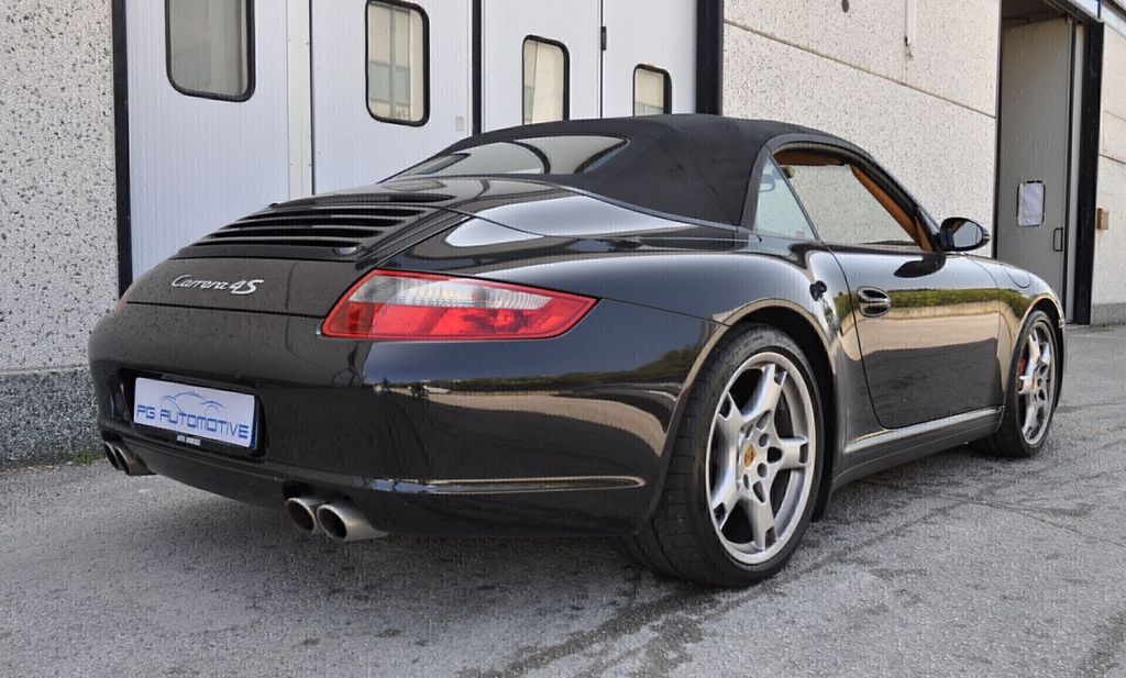 PORSCHE 911 2007