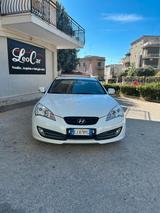 Hyundai Genesis Coupe 2.0 Turbo Sport - Hyundai Genesis: Sportwagen