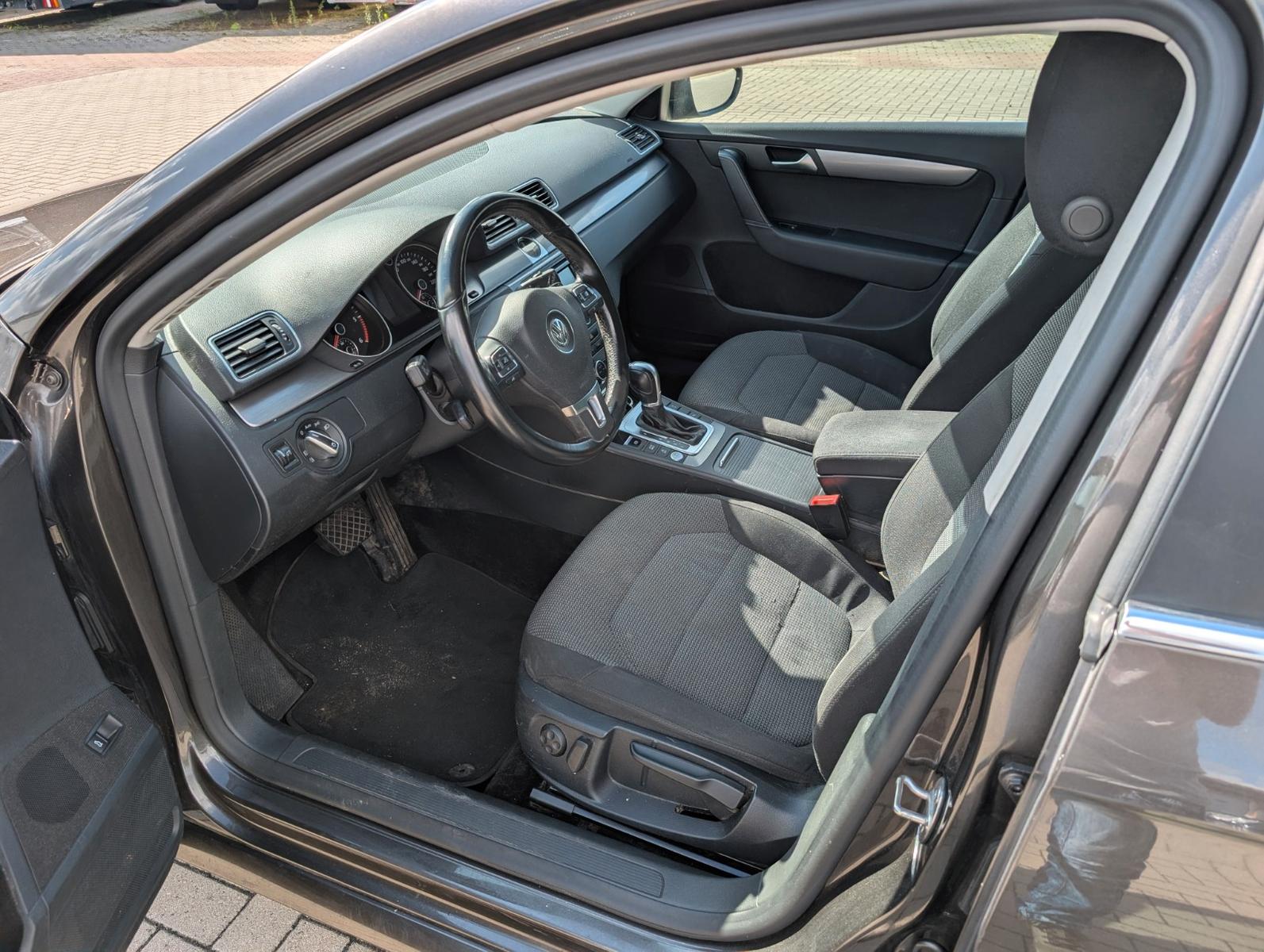 Volkswagen Passat 2015 — photo 9