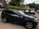 BMW X5 xDr30d M Sport PANO*AHK*Softcl*Sitzkl*StandHz - BMW X5: Sport