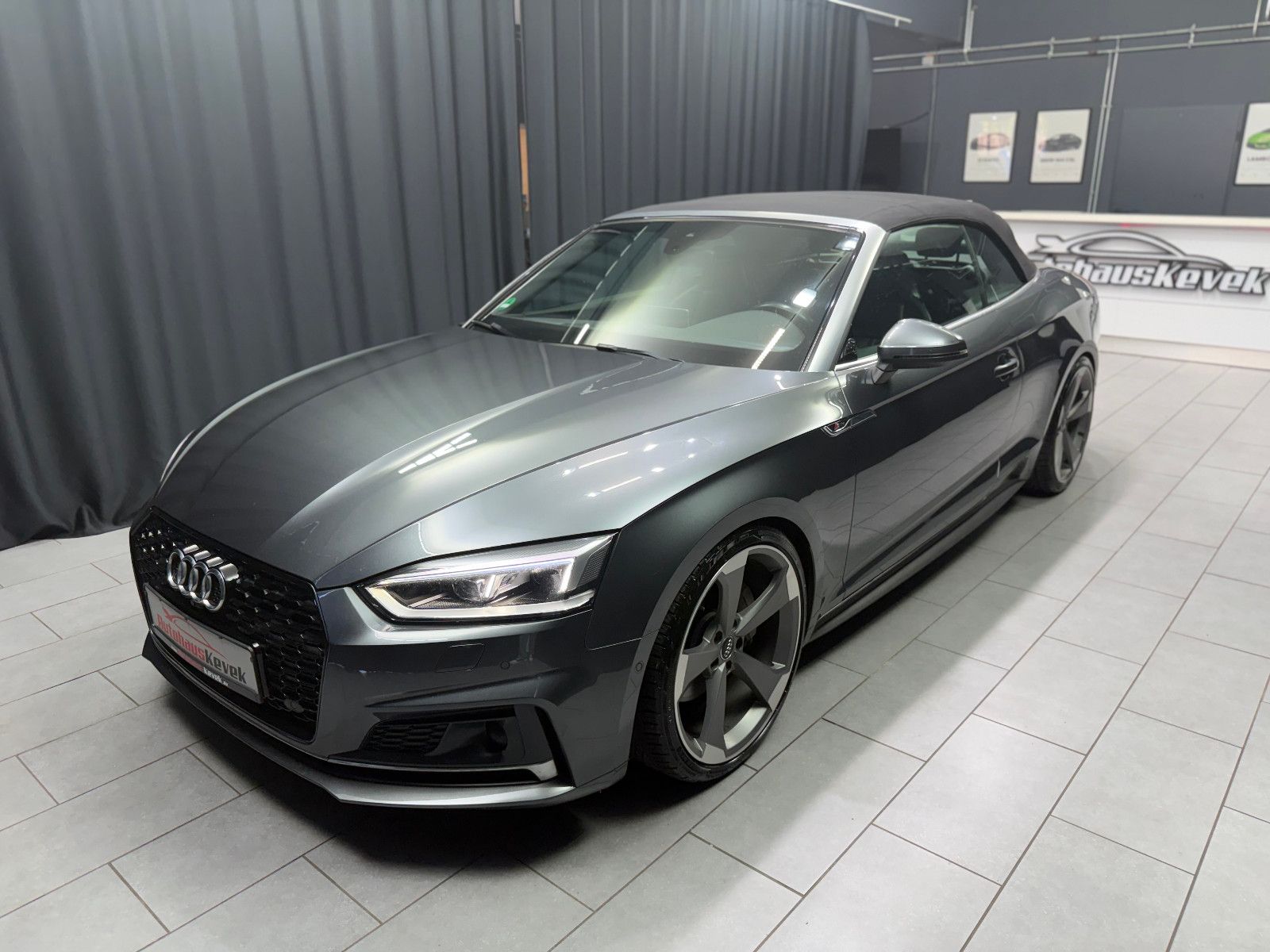 Fahrzeugabbildung Audi A5 Cabriolet S-LineB&O|MASSAGE|RS-SITZE|360°