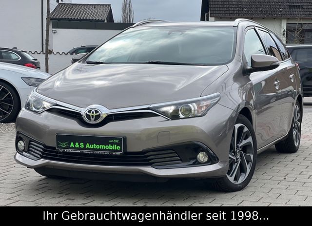 Toyota Auris Touring 1.6D Sports Design Edition AHK/CAM