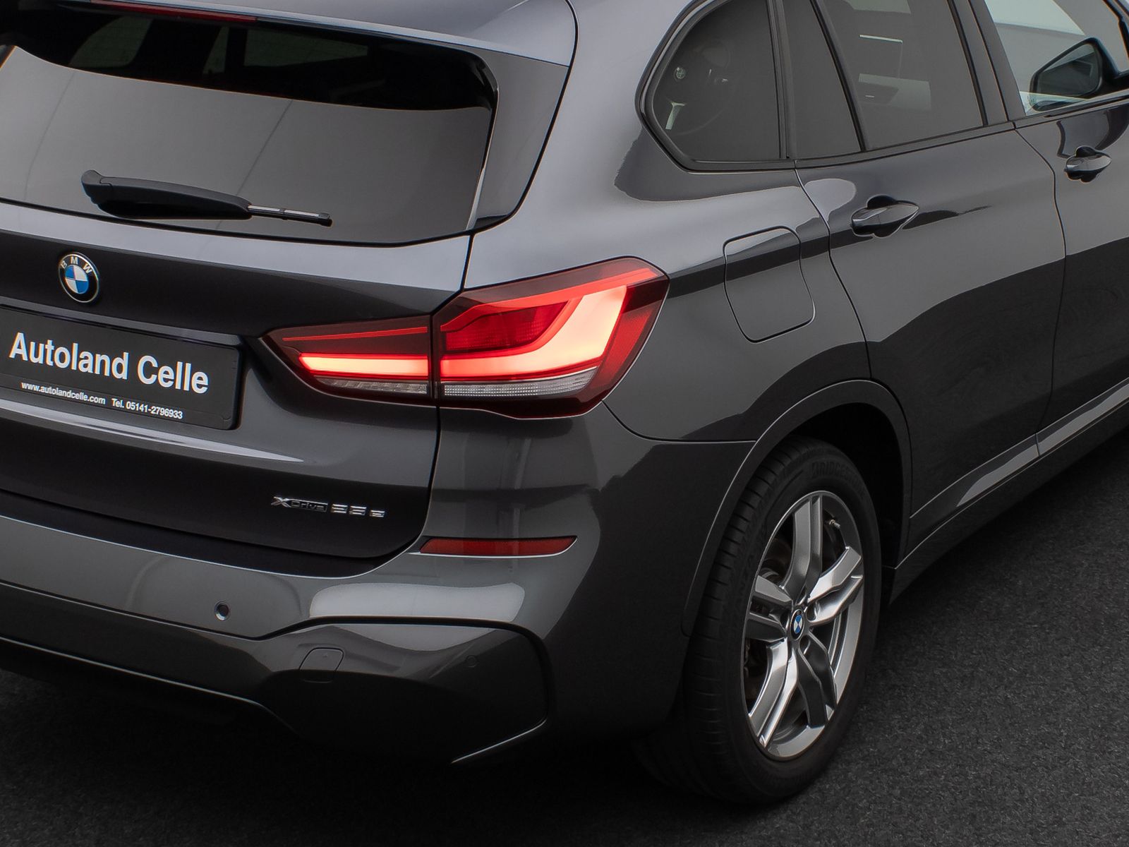 Fahrzeugabbildung BMW X1 xD25e M Sport Panorama DAB Navi LED 18Zoll