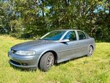 Opel Vectra B 1,6i, 100 PS, Nix 300 - Opel Vectra: B V6