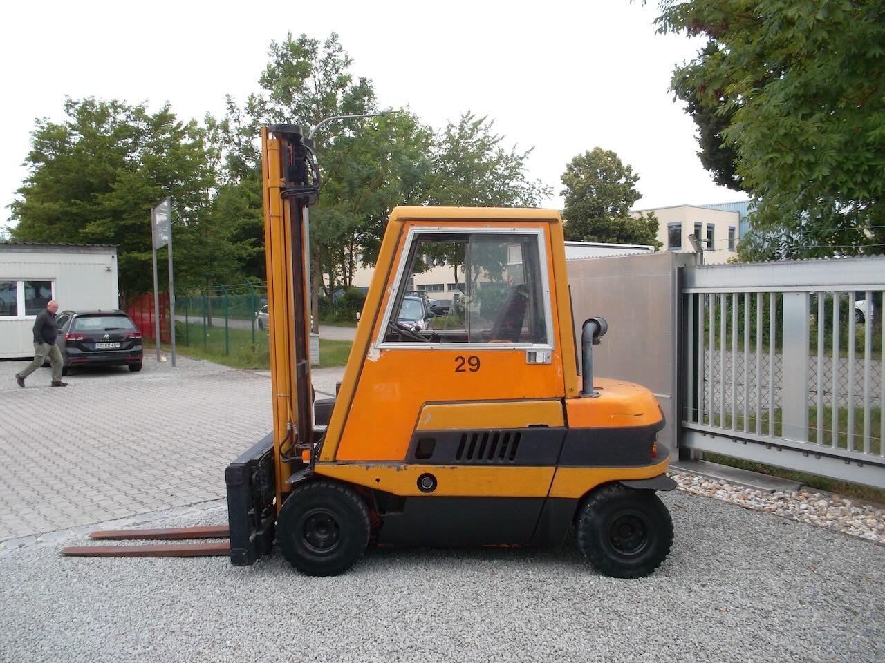 Linde H30D+Zinkenverstellung+Seitenschieber