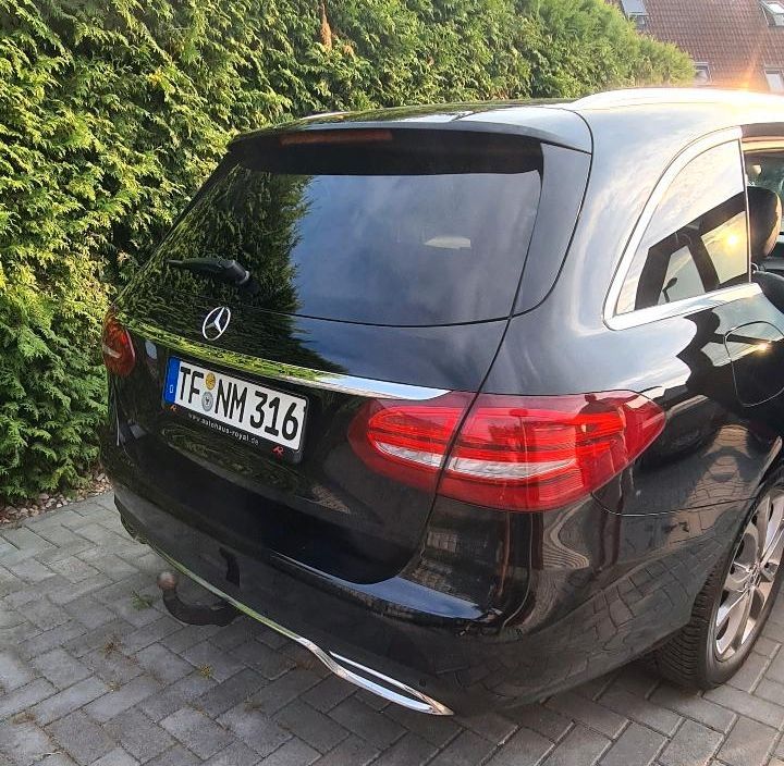 Image of Mercedes-Benz C 220