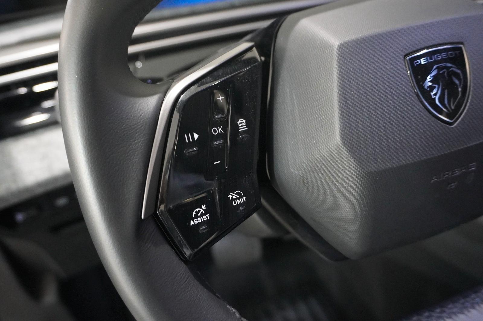 Peugeot 3008 Hybrid 145 ALLURE E-DSC NAVI/LED/360°/SPORT