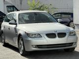 BMW 525i xDrive - BMW 525 aus 2010: Kombi