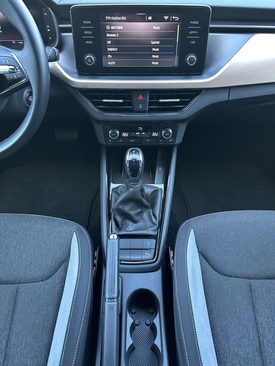 Fahrzeugabbildung SKODA Scala 1.5 TSI DSG Style LED+ACC+KAMERA+SHZ+CARPL