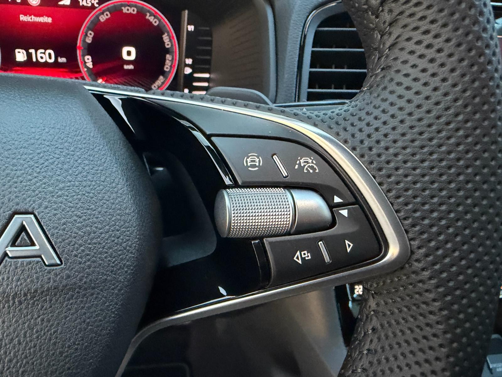 Skoda Karoq Sportline#5J.Gar#Matrix#360°#AHK#Navi#App