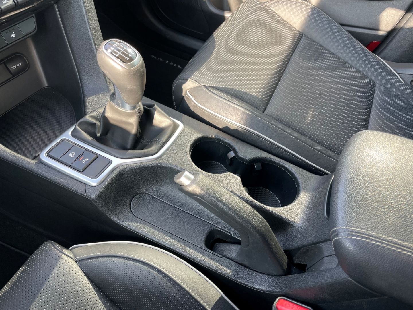 Fahrzeugabbildung Kia Sportage Dream Team LED VerkehrszeichenERK JBL