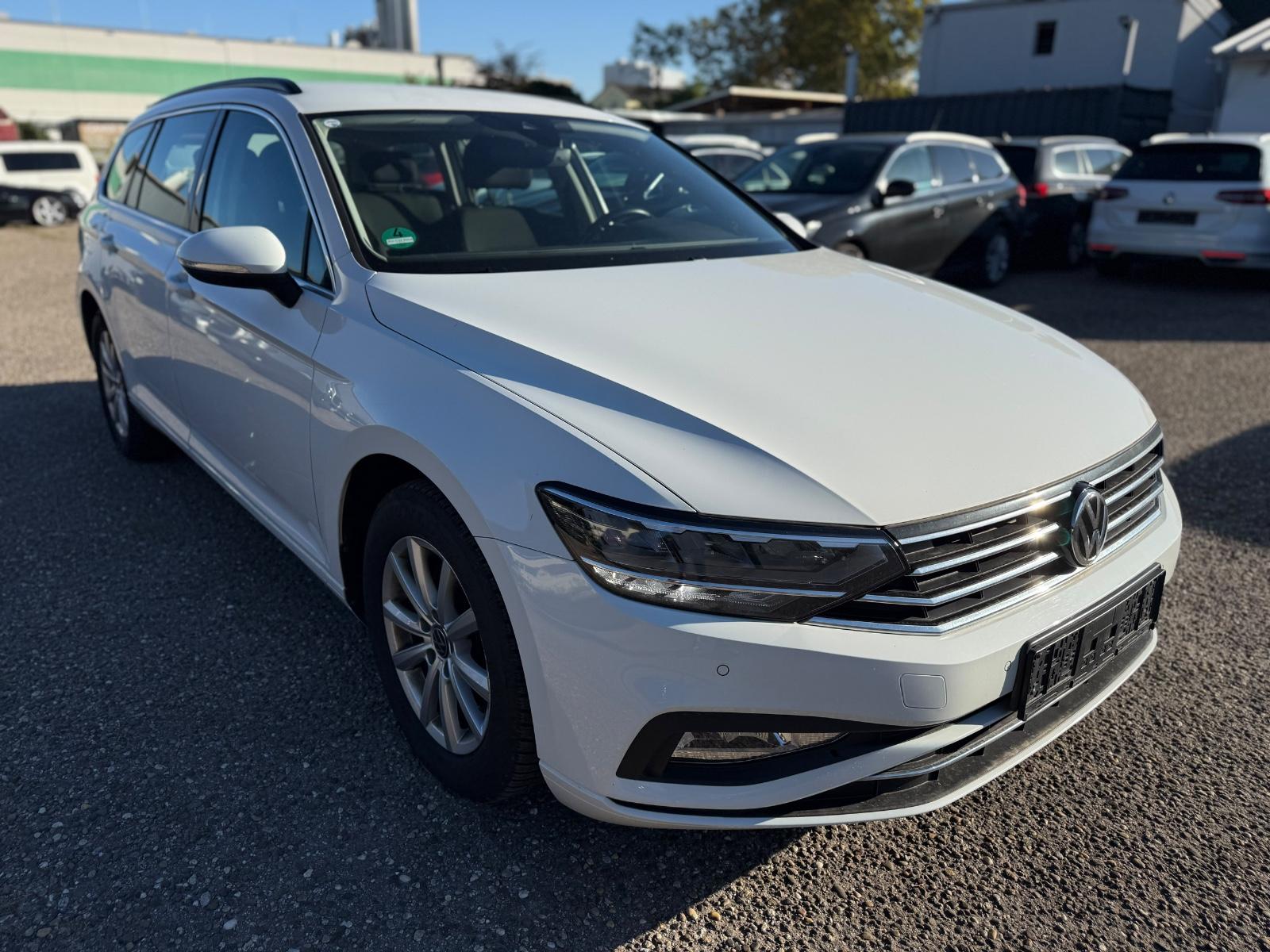Volkswagen Passat Variant Business 2.0TDI DSG/LED/10800
