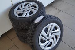 HYUNDAI i10 1.0Trend AUT-KLIMA-ALU+WR-NAVI-SHZG-TEMPOMAT