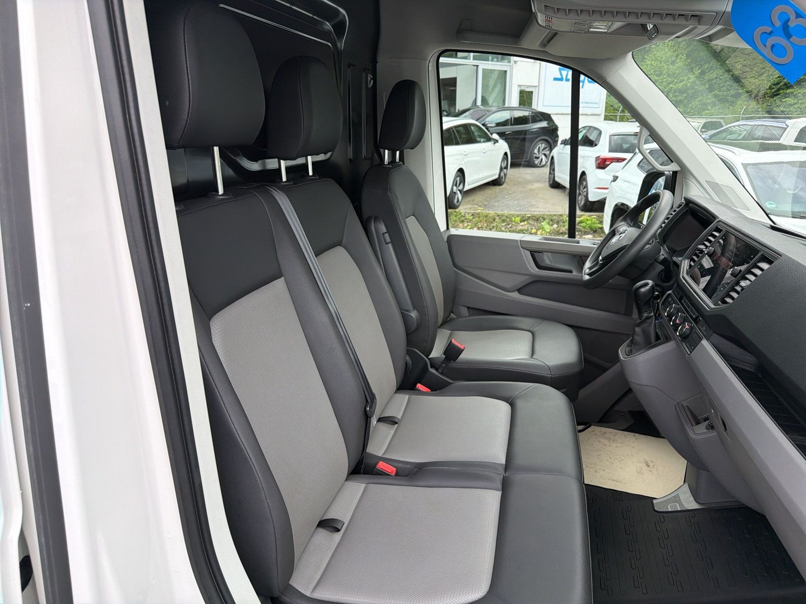 Crafter Kasten 35 MR Hochd. TDi DSG Navi Kamera