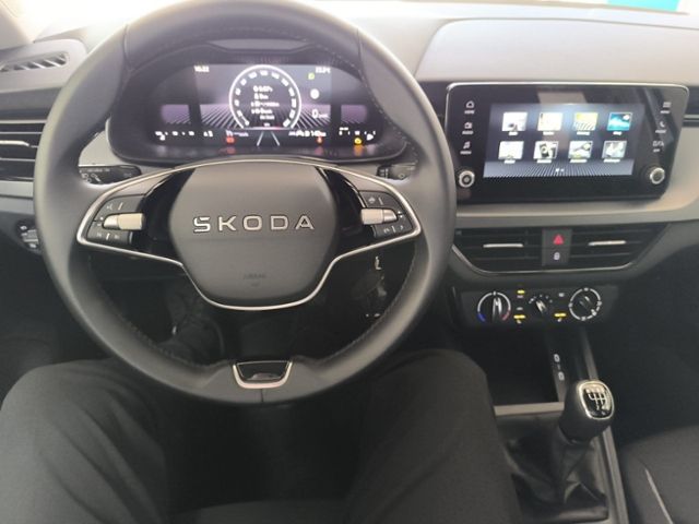 Fahrzeugabbildung SKODA Scala 1.0 TSI Essence LED KLIMA SITZHZG TEMPOM S