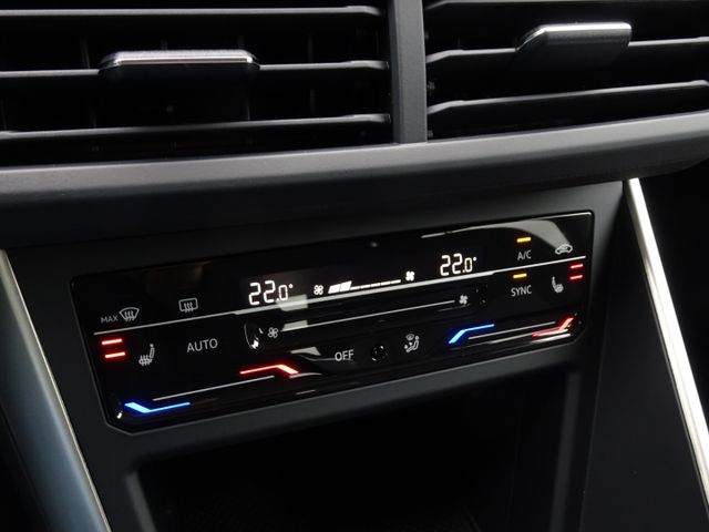 Polo MOVE 1.0 TSI Navi/LED/ACC/Kamera/Sitzheiz.